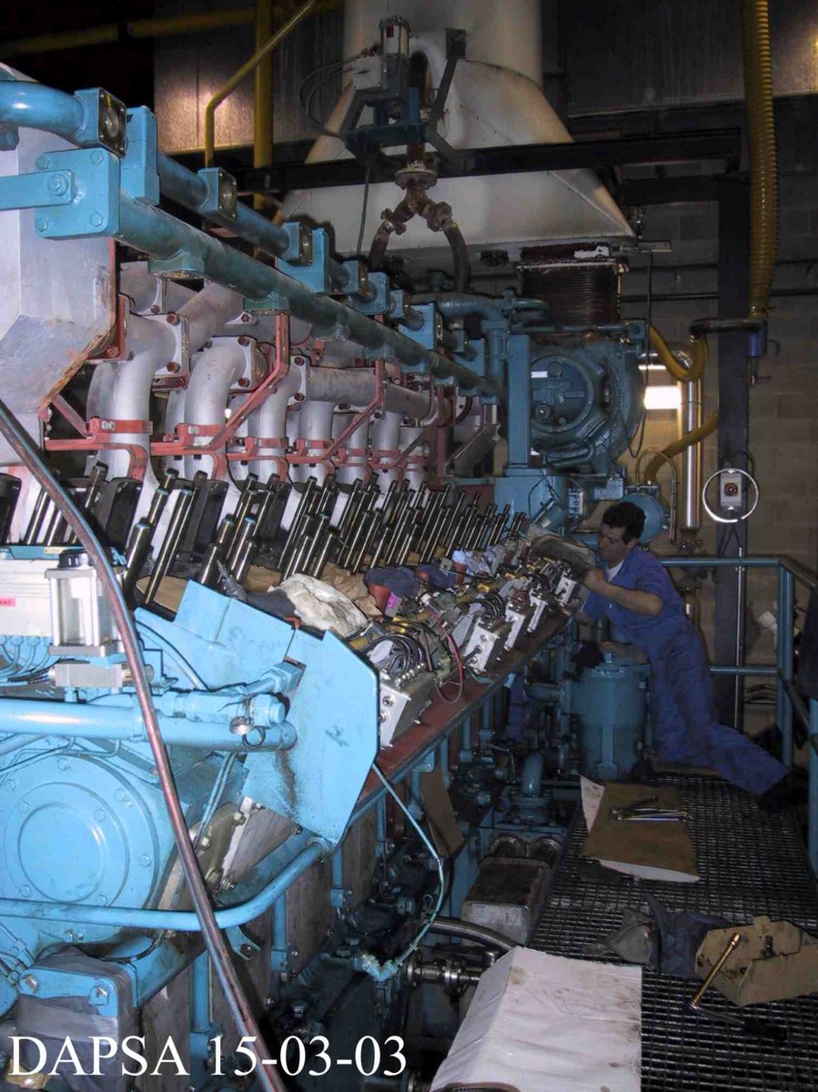 Imagen de Capitol 8 - 2003